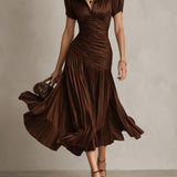 Adriana | Vestido midi satinado de riscas retro para Mulher