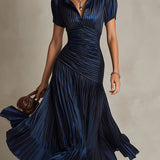 Adriana | Vestido midi satinado de riscas retro para Mulher