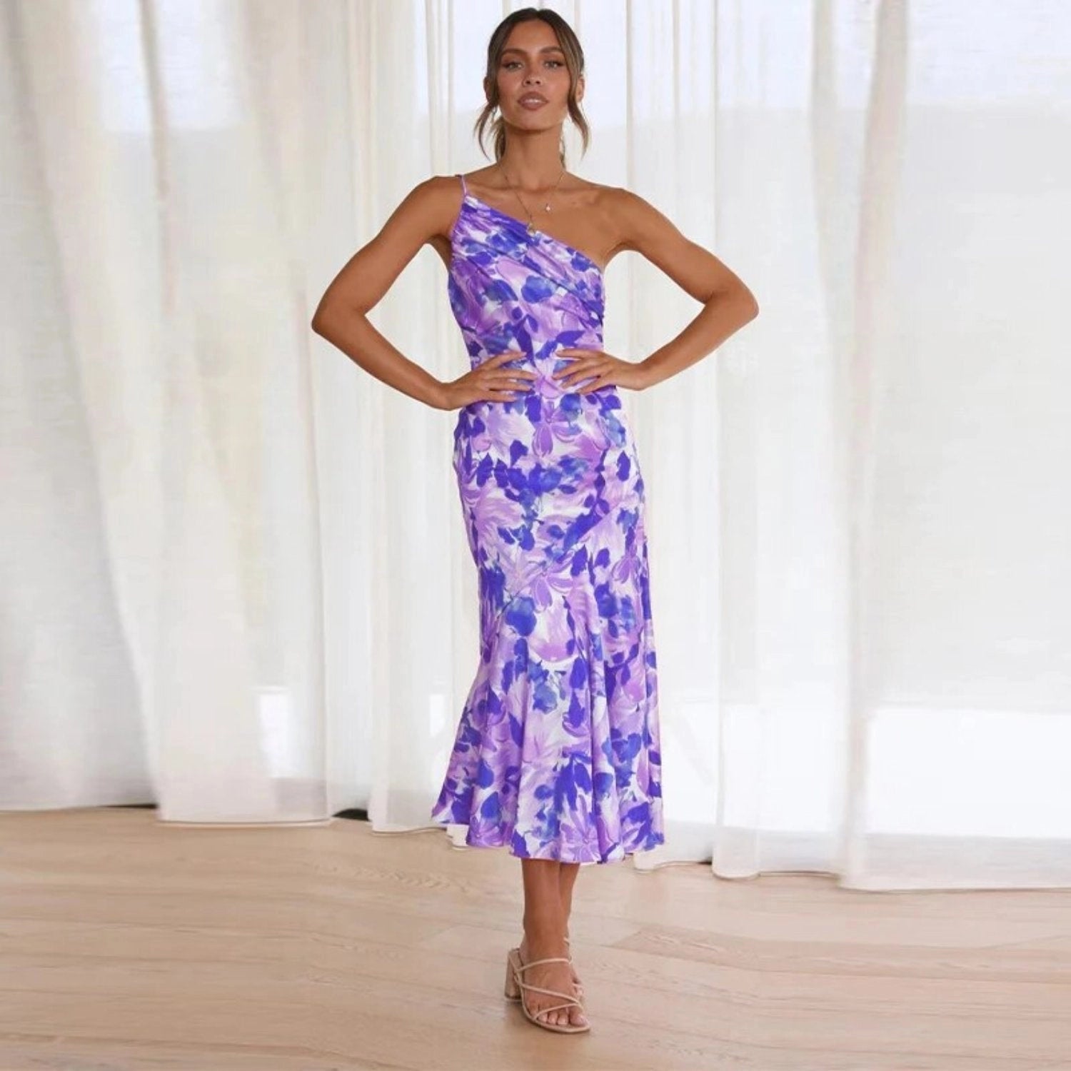 Greta™ | Vestido longo assimétrico com estampa floral para mulheres