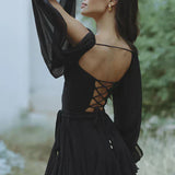 Brigitte | Vestido esvoaçante com mangas veladas