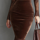 SOFIE | Robe Mini Velours Castanho com Renda Elegante