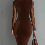 SOFIE | Robe Mini Velours Castanho com Renda Elegante