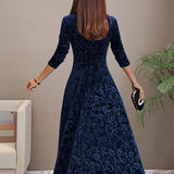 Denise | Elegante vestido de festa em veludo com decote em V