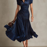 Adriana | Vestido midi satinado de riscas retro para Mulher