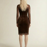 SOFIE | Robe Mini Velours Castanho com Renda Elegante